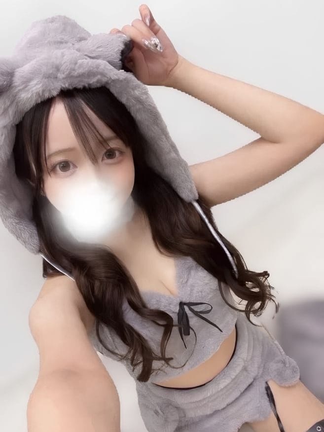 ももな